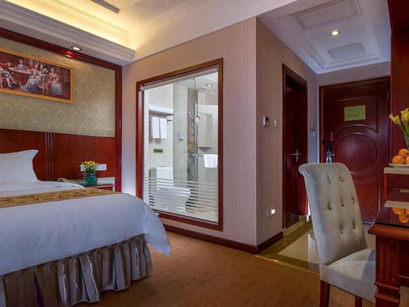 Vienna Hotel Guangzhou Airport 2 Bagian luar foto