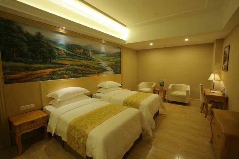 Vienna Hotel Guangzhou Airport 2 Bagian luar foto